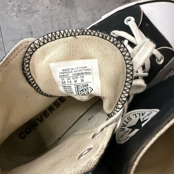 Converse Women's High-Top platform Sneakers - Picture 6 of 6